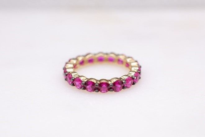 Dark Pink Sapphire Round Band