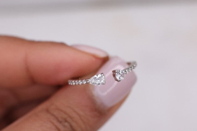 Mini Split Pear Pointer Ring