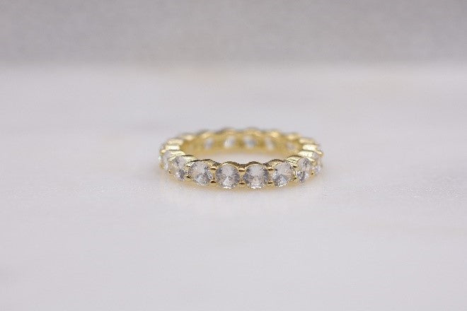 Classic Round Band in Yellow Gold