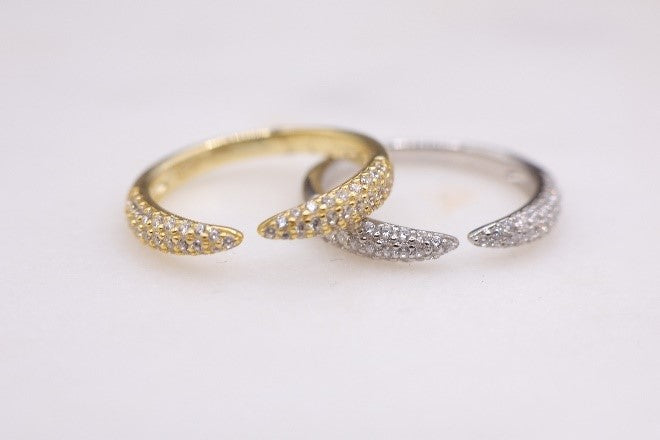 Round Claw Ring