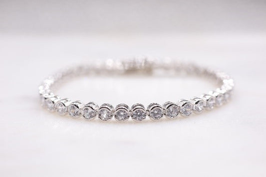 Classic Bezel Tennis Bracelet in White Gold